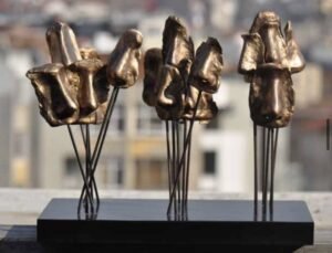 Dr.Karacalar,bronz heykel, nefes