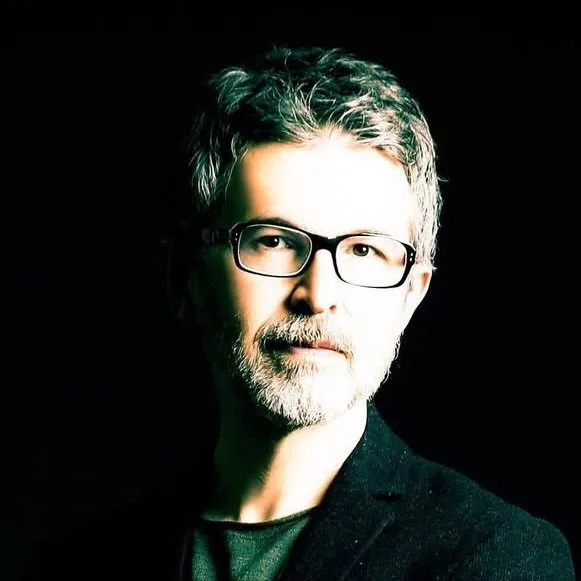 جراحة تجميل الساق: شكل الساق العمودي وفن SuperDry 4D جراحة تجميل الساق: شكل الساق العمودي وفن SuperDry 4D